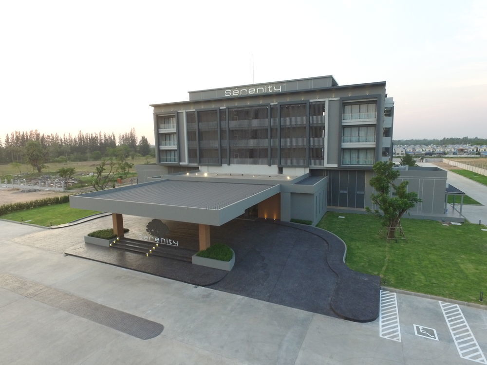 Serenity Hotel And Spa Kabinburi Exterior photo